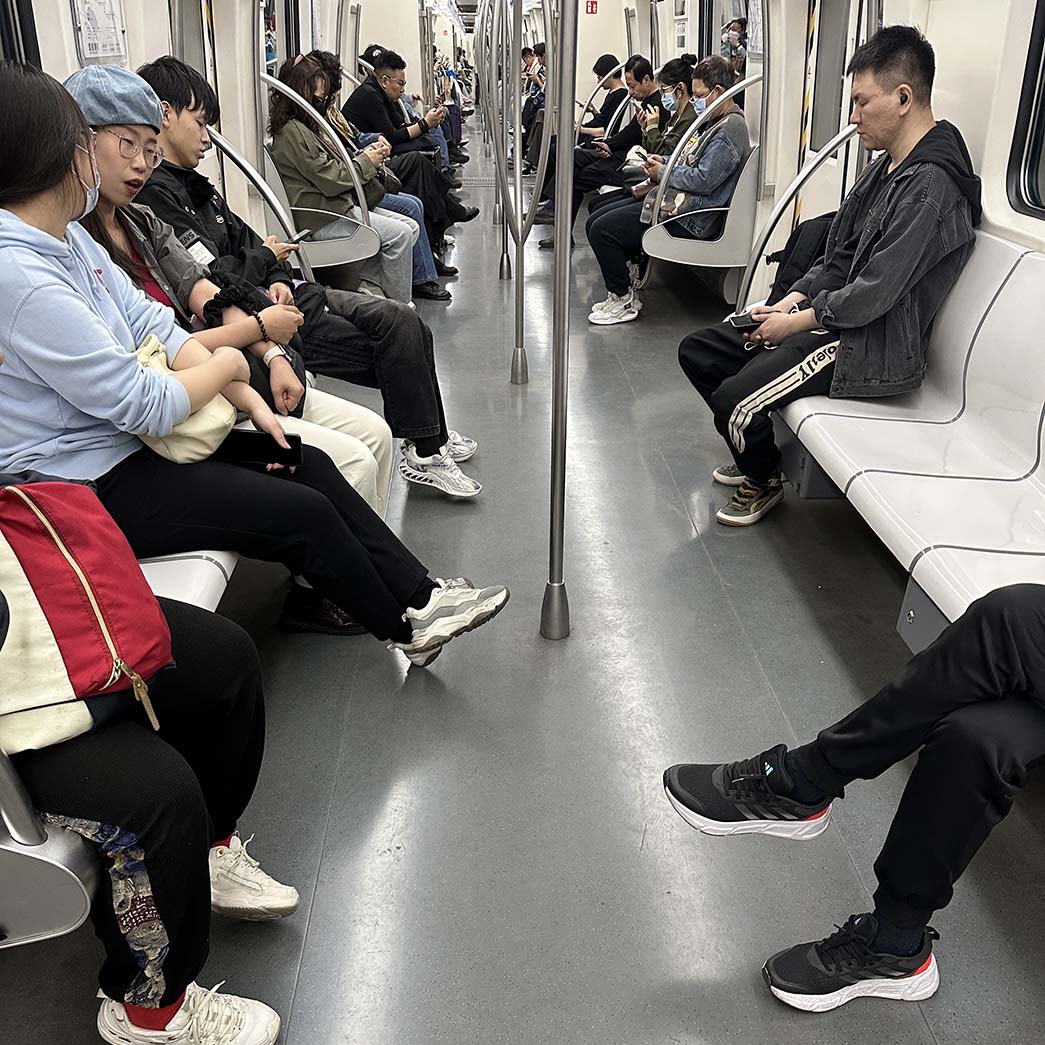photo thumbnail of the nora rubber flooring project at Tianjin Metro